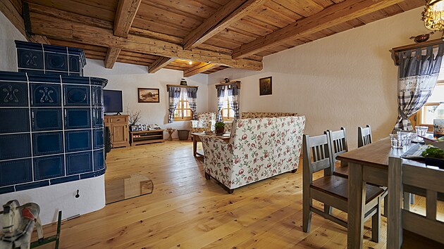 Ob�vac� pokoj je propojen s j�delnou, kde v�ichni spole�n� tr�v� nejv�c �asu.