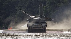 Jihokorejský tank K2 Black Panther ped brodním