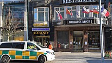 V hotelu v centru Prahy policisté nali mrtvého mue. (7. února 2022)