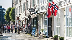 Ulice ve �tvrti Bryggen v norském Bergenu (11. �ervence 2019)