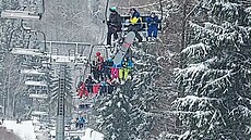 V Jeseníkách se zaseknula lanovka, hasii a hortí záchranái pomohli slanit...