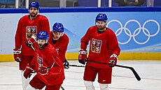Trénink české hokejové reprezentace na OH v Pekingu 2022.  Zleva Vojtěch Mozík,...