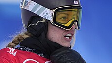 Lindsey Jacobellisová vyhrála snowboardcross en a získala první zlatou medaili...
