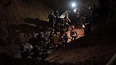Uvázlého chlapce v úzké studni v Maroku se nepodařilo zachránit. (5. února 2022) | na serveru Lidovky.cz | aktuální zprávy
