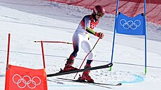 Amerianka Mikaela Shiffrinová bhem prvního kola obího slalomu v Pekingu.