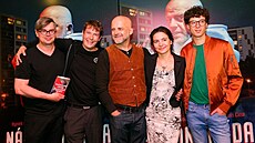 Setkání s tvrci a herci filmu Národní tída. Na snímku zleva: autor knihy a...