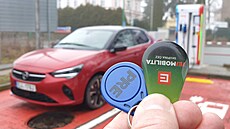 Nabíjení m��ete aktivovat i s �ipy konkurence. Ne v�emi a zpravidla drá�.