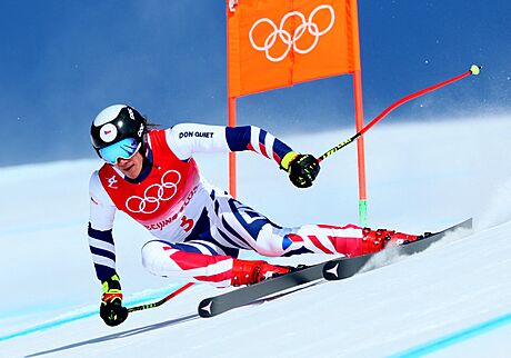 Jan Zabystan bhem úvodního sjezdu alpské kombinace na olympiád v Pekingu.