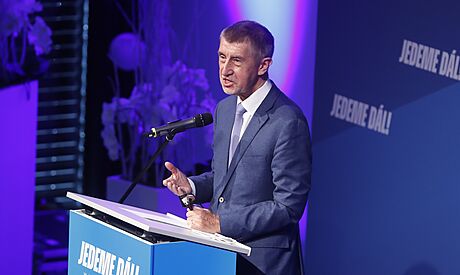 Andrej Babi pi volb pedsedy dostal 76 hlas od 95 delegát snmu ANO, 13 se...