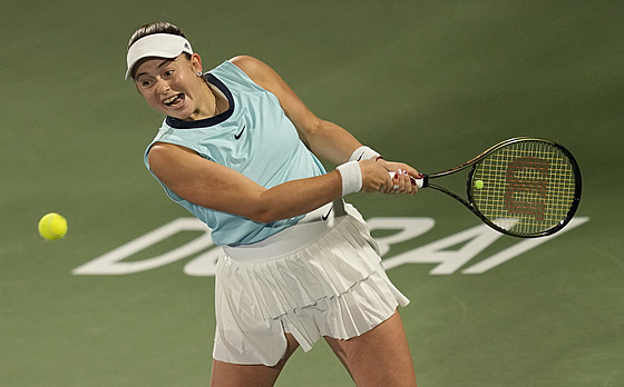Lotyská tenistka Jelena Ostapenková ve finále turnaje v Dubaji.