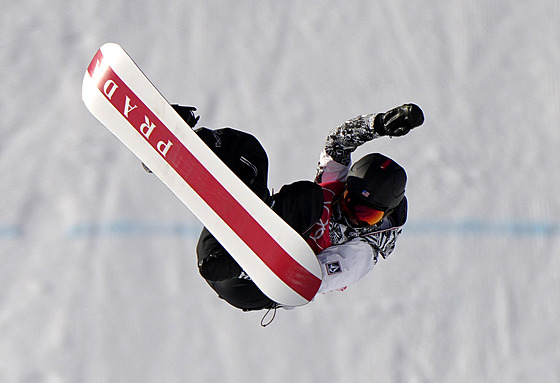 Snowboard znaky Prada donesl Julii Marinovou ke stíbru ve slopestylu, ale do...