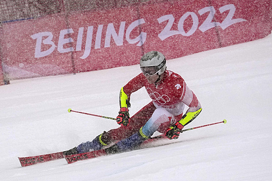 Marco Odermatt ze Švýcarska v obřím slalomu na ZOH v Pekingu 2022. (13. února...