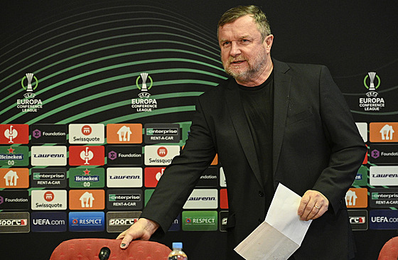Sparanský trenér Pavel Vrba na tiskové konferenci