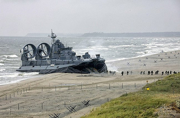 Vznášedla proti Tchaj-wanu? Čína buduje flotilu mamutích strojů