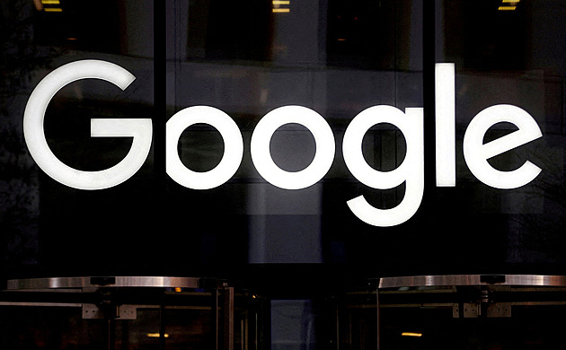 Umělá inteligence Googlu má „magickou hůlku“, konkurence další generaci