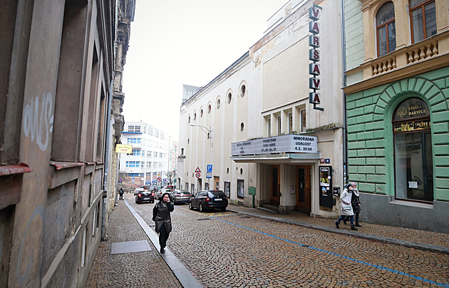 Nejstarší kamenné kino i velkolepá škola. Liberec má další kulturní památky