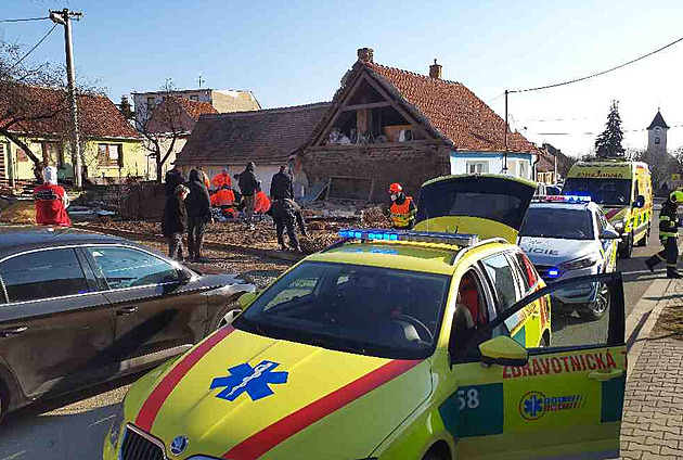 Za smrt dělníka pod zřícenou zdí nemohou, zrušil soud podmínky majitelům domu