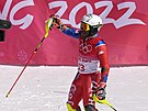 Richardson Viano z Haiti slaví po dokonení druhé jízdy ve slalomu mu na ZOH...