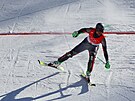 Nor Sebastian Foss-Solevaag dokonuje první kolo olympijského slalomu,