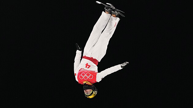 Lya chi Kuang-pchu zskal pro domc nu olympijsk zlato v akrobatickch skocch.