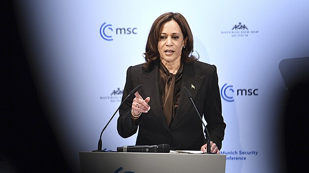 Viceprezidentka USA Kamala Harrisov na Mnichovsk bezpenostn konferenci (19. nora 2022)