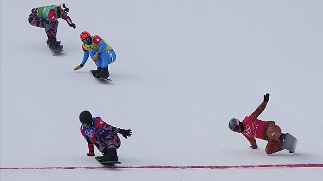 Olympijským šampionem ve snowboardcrossu je rakouský vicemistr světa a celkový vítěz posledních tří ročníků Světového poháru Alessandro Hämmerle. Ve finiši předčil Kanaďana Eliota Grondina, což musela potvrdit až cílová fotografie. (10. února 2022)