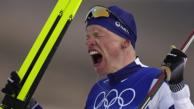 Iivo Henrik Niskanen z Finska, bhem soute mu v klasickm lyovn na 15 km v Pekingu 2022. (11. nora 2022)