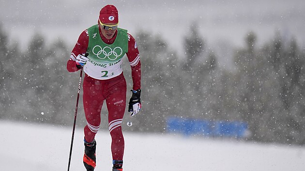 Alexandr Bolunov z Ruskho olympijskho vboru v akci na ZOH v Pekingu 2022. (13. nora 2022)