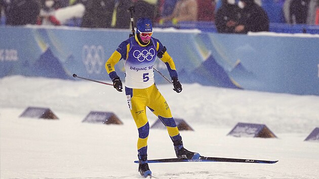 Sebastian Samuelsson ze �v�dska ve st�hac�m z�vodu na ZOH v Pekingu 2022. (13. �nora 2022)