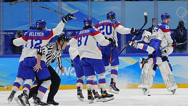 Olympijský turnaj v ledním hokeji. Slovensko je v semifinále! Ve čtvrté sérii se konečně našel střelec. Peter Cehlárik proměnil nájezd.(16. února 2022)