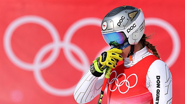 Ester Ledeck po sjezdu byla druh a nadji na medaili drela i po zdail slalomov jzd. (17. nora 2022)