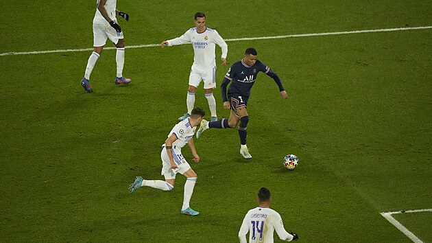 Glov slov akce Kyliana Mbappho v zvru duelu PSG - Real Madrid.
