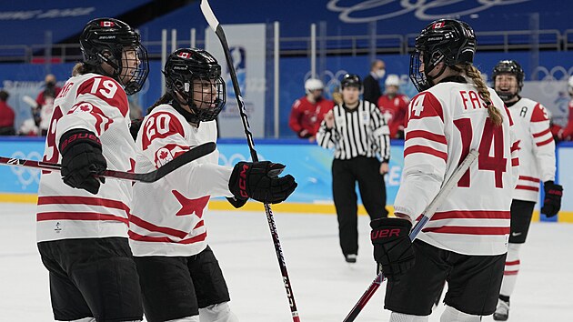 Hokejov semifinle en, Kanada - vcarsko.
