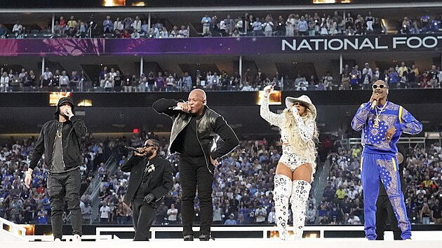 Eminem, Kendrick Lamar, Dr. Dre, Mary J. Blige a Snoop Dogg na fin�le Super Bowlu