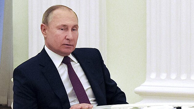 Rusk prezident Vladimir Putin jednal s nmeckm kanclem Olafem Scholzem ohledn krize na Ukrajin. (15. nora 2021)