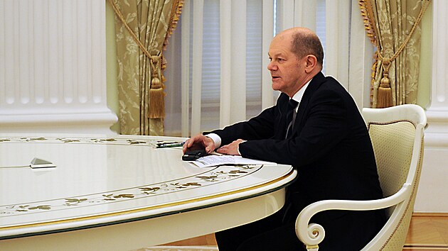 Rusk prezident Vladimir Putin jednal s nmeckm kanclem Olafem Scholzem ohledn krize na Ukrajin. (15. nora 2021)