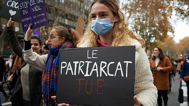 Francouzky protestuj proti sexulnmu obtovn. (21. listopadu 2021)