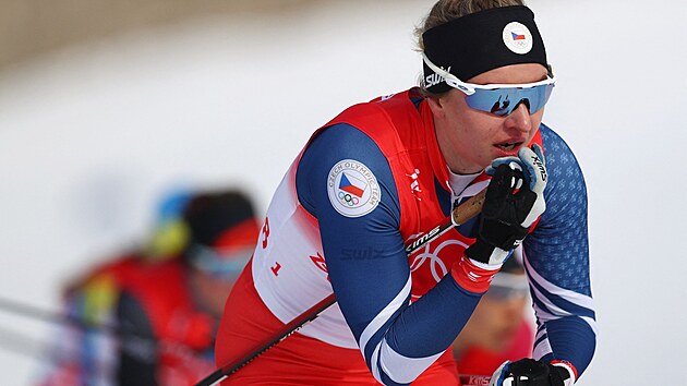 eka Tereza Beranov bhem prvnho seku tafety 4x5 km na olympid v Pekingu.