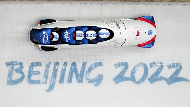 Dvo��k�v �ty�bob na trati olympijsk�ho z�vodu v Pekingu.