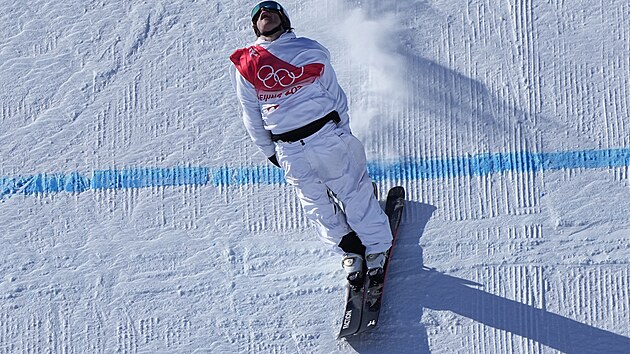 �ech v rakousk�ch barv�ch Mat�j �vancer v olympijsk�m slopestylu akrobatick�ch ly�a��.