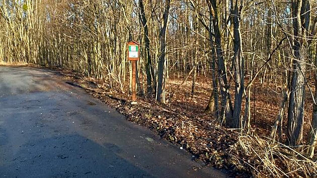 U Mlade na okraji CHKO Litovelsk Pomorav nkdo vyhodil odpad pmo k ceduli, je od takovho chovn odrazuje. Po zveejnn na Facebooku ale ve nhle zase zmizelo.