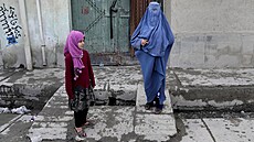 Tálibán od nástupu k moci výrazně omezil práva žen. (8. února 2022)