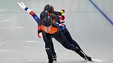 Nizozemské rychlobruslaky vedené Ireen Wüstovou v olympijském závod drustev.