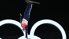 Oleksandr Abramenko z Ukrajiny získal stíbro v akrobatických skocích.