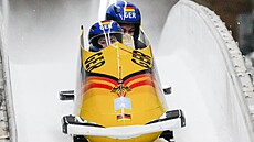 Posádka n�meckého dvojbobu Laura Nolteová a Deborah Leviová.