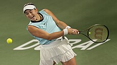 Loty�ská tenistka Jelena Ostapenková ve finále turnaje v Dubaji.