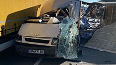 Při nehodě na 93,5. kilometru dálnice D1 na Prahu došlo ke střetu dvou...