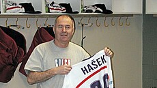 N�kdej�í dlouholetý hokejový masér a kustod Pavel K�í�ek kon�il kariéru u fotbalist� FC Vyso�ina Jihlava.