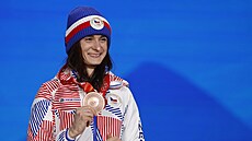 Rychlobruslařka Martina Sáblíková převzala bronzovou medaili za svůj výkon na...