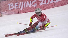 Marco Odermatt ze �výcarska v ob�ím slalomu na ZOH v Pekingu 2022. (13. února...